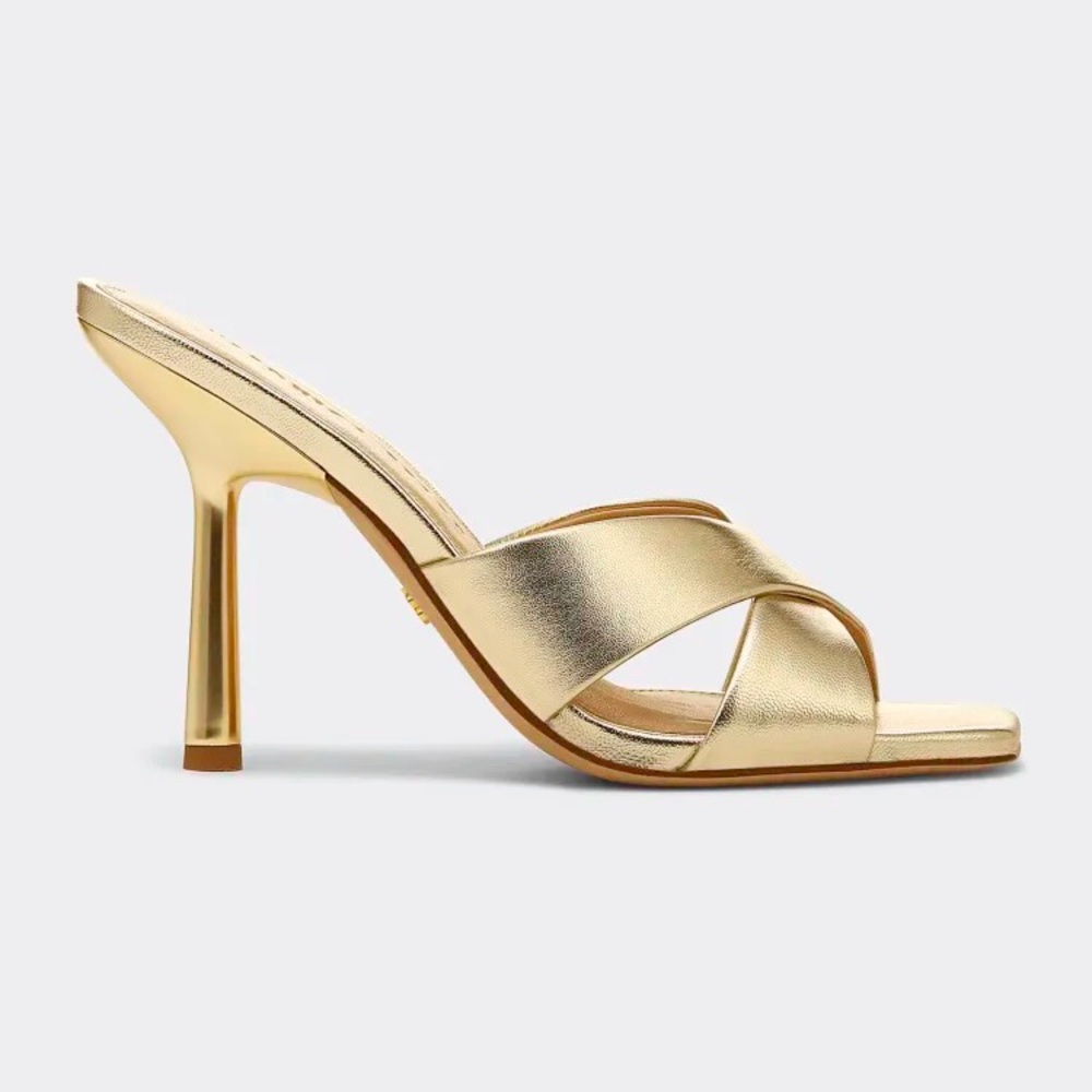 Veronica Beard Alsea Metallic Crisscross Sandal. Size 6